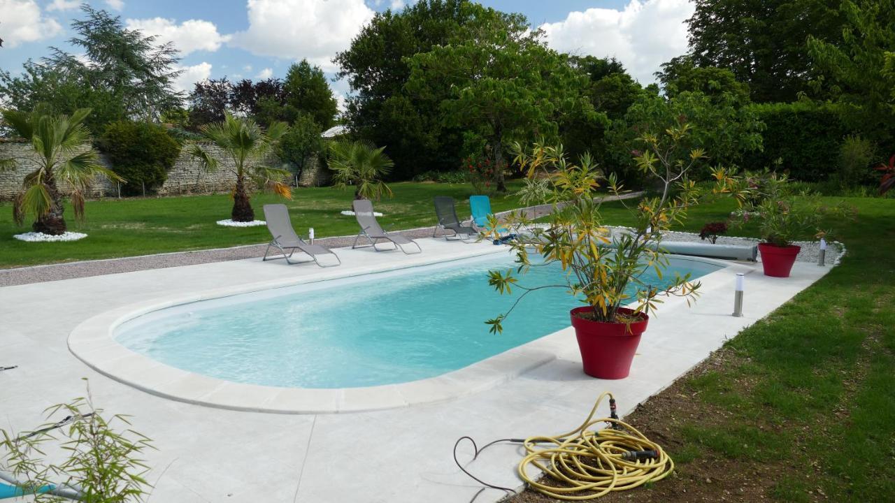La Rochelle Et L'Aunis Bed & Breakfast Saint-Sauveur-d'Aunis Exterior photo